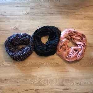 Women's Set of 3 Lightweight Infinity Scarves